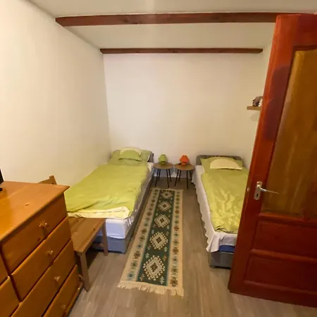 Apartament Kis Bujdoso Vendeghaz Tardona