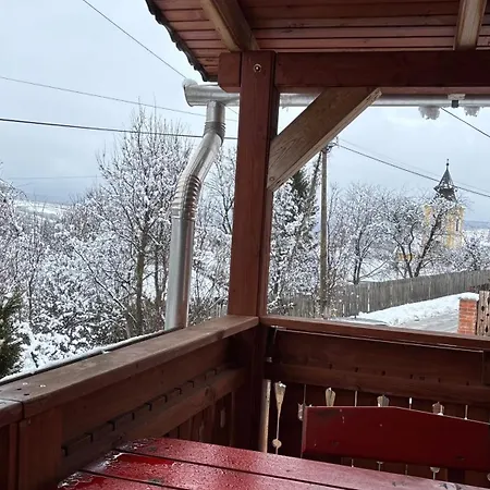 Apartment Kis Bujdoso Vendeghaz *
